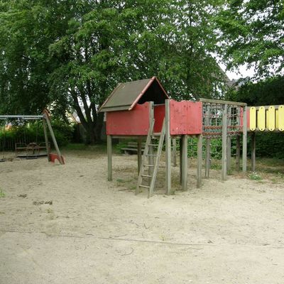 Bild vergrern: Ein Bild des Spielplatzes an der Bergstrae