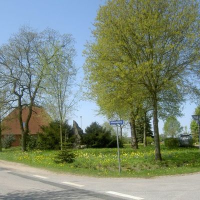 Bild vergrern: Der Dorfplatz der Dorfschaft Pohnsdorf